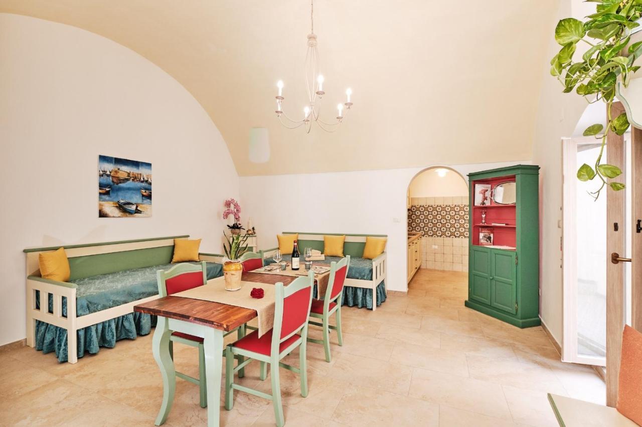 Signuria Apartment กัลลีโปลี ภายนอก รูปภาพ
